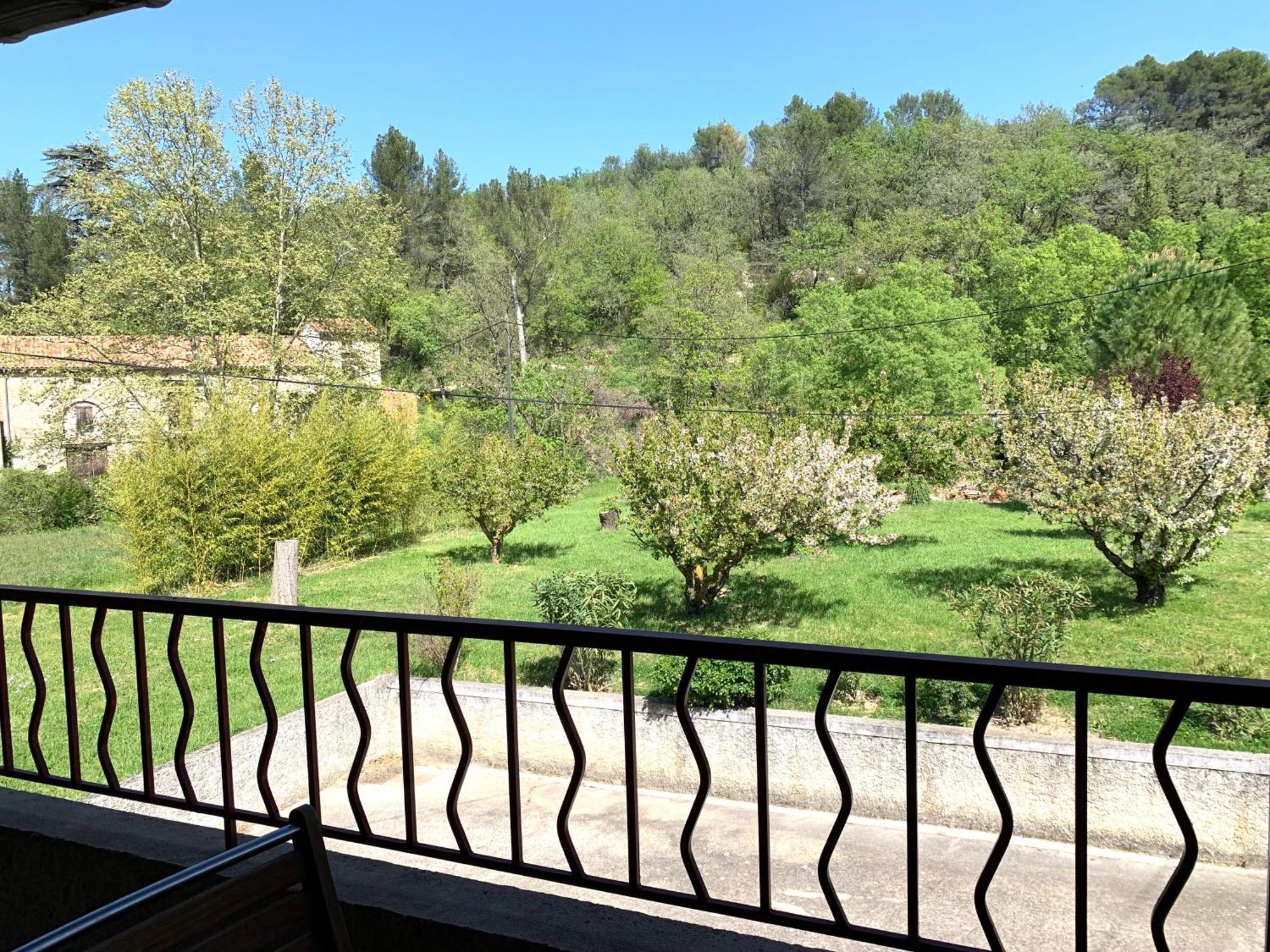 Gite La Loge 142 Route De Carpentras 84210 韦纳斯克 外观 照片